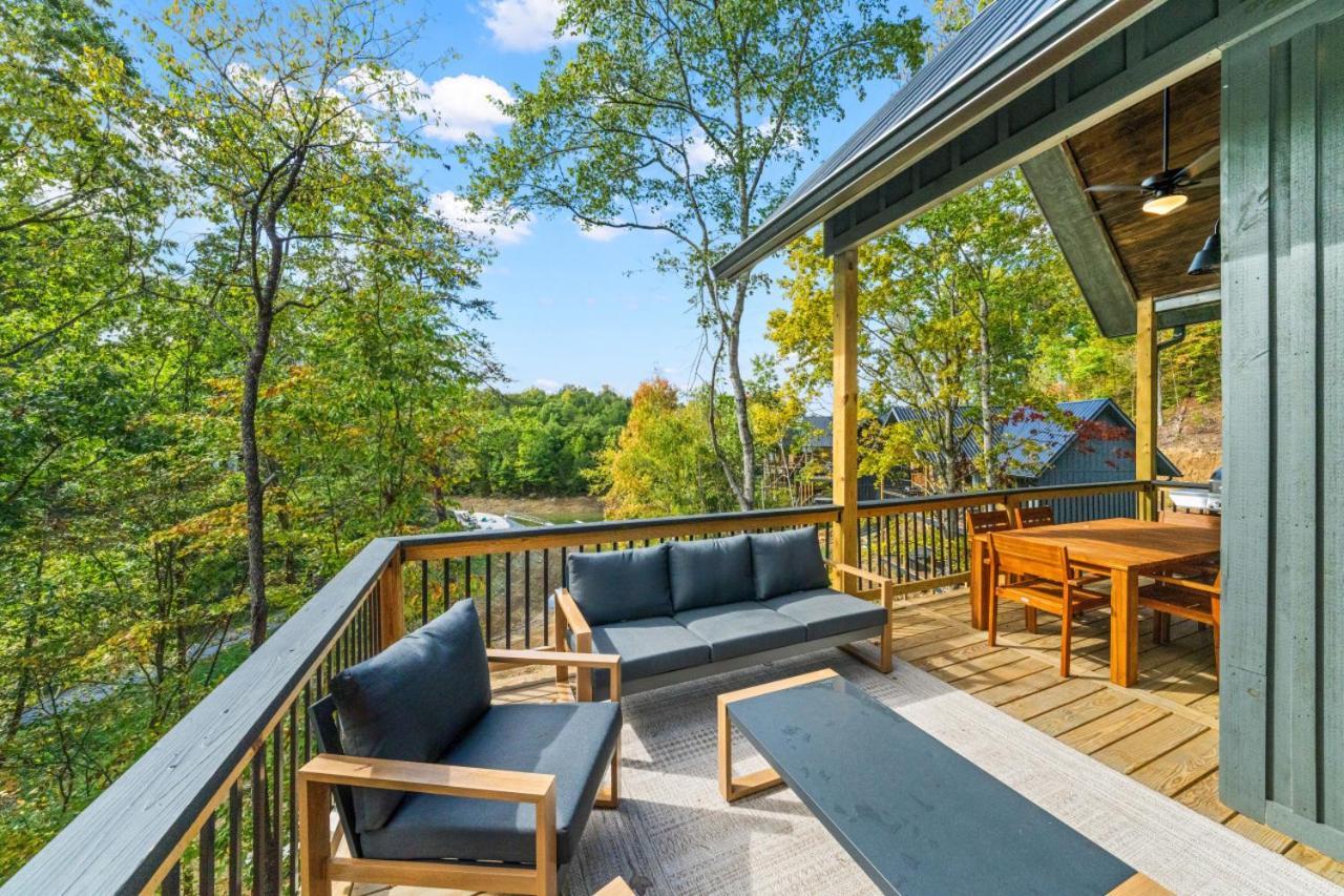 Cozy Cove Retreat W Lake View Hot Tub Firepit Dandridge Buitenkant foto