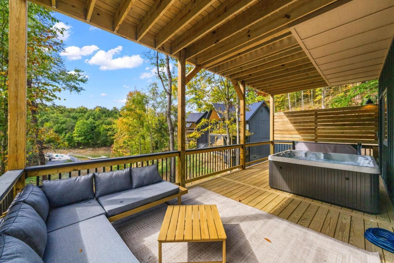 Cozy Cove Retreat W Lake View Hot Tub Firepit Dandridge Buitenkant foto