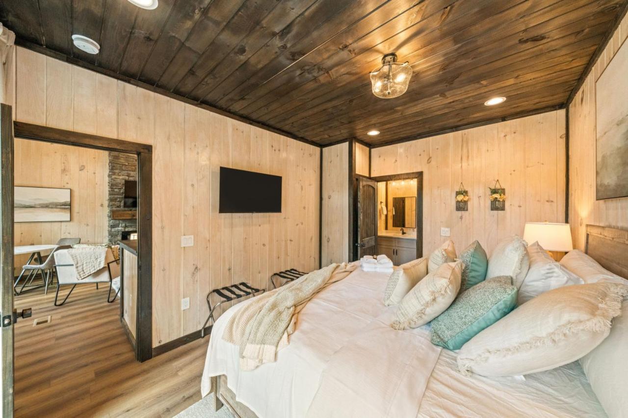 Cozy Cove Retreat W Lake View Hot Tub Firepit Dandridge Buitenkant foto
