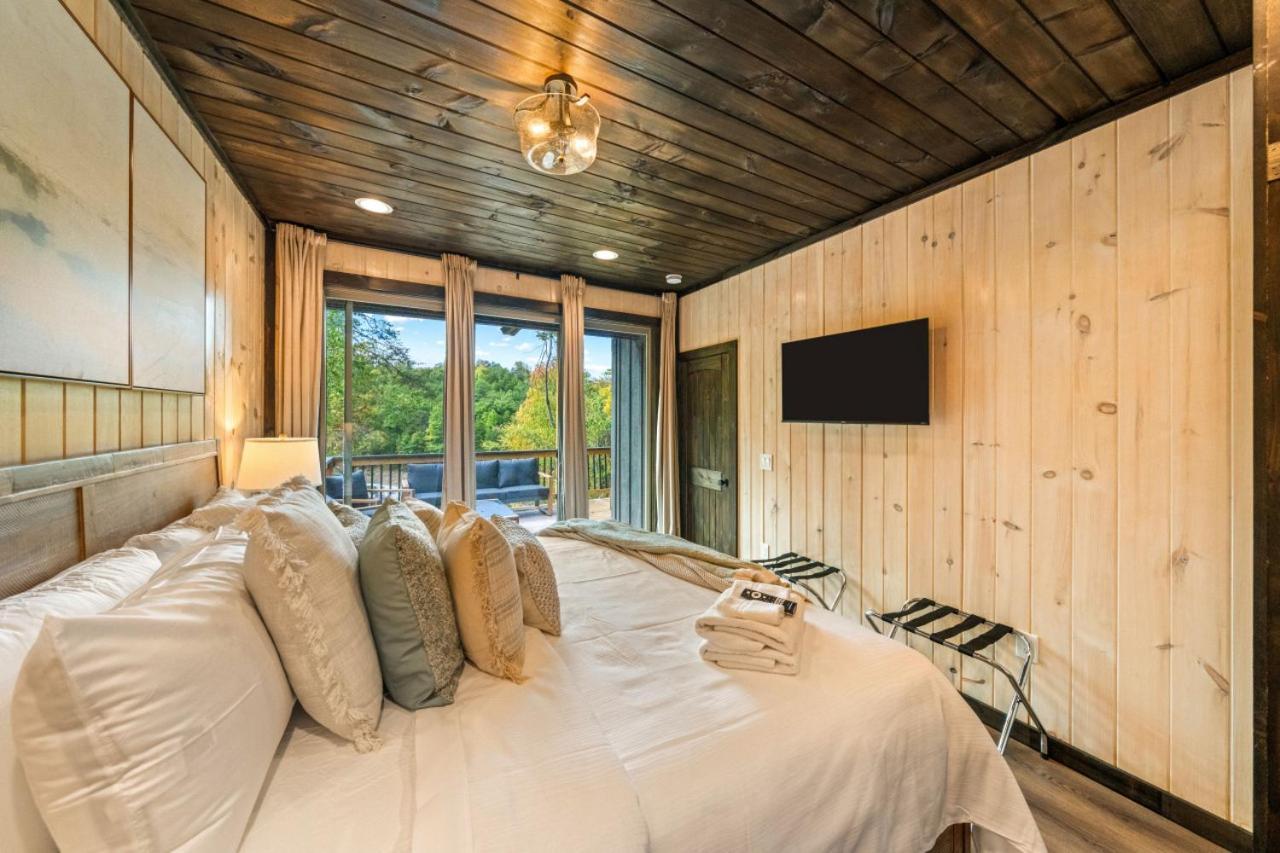Cozy Cove Retreat W Lake View Hot Tub Firepit Dandridge Buitenkant foto