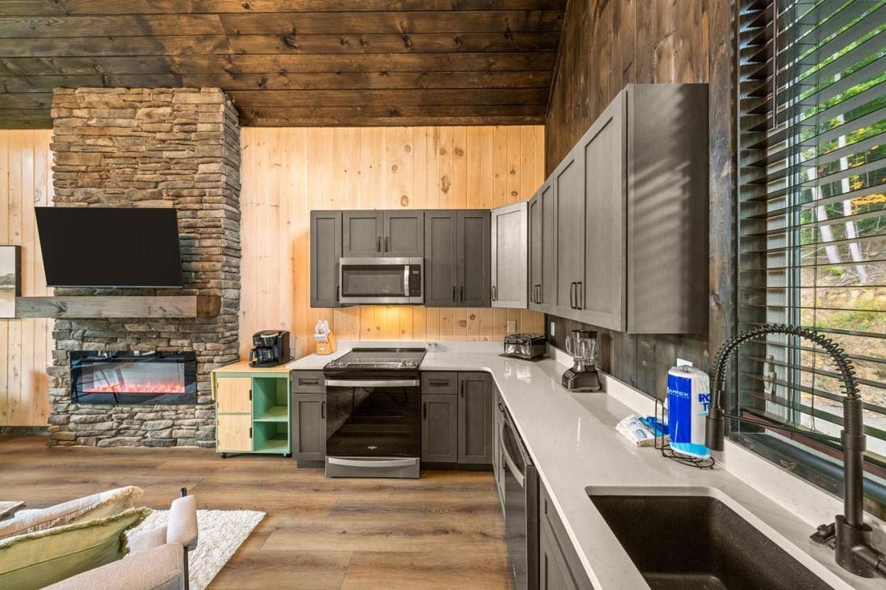 Cozy Cove Retreat W Lake View Hot Tub Firepit Dandridge Buitenkant foto