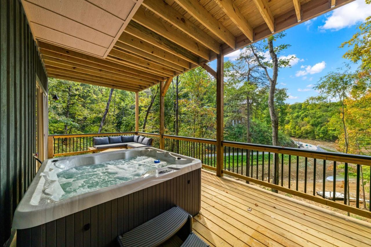 Cozy Cove Retreat W Lake View Hot Tub Firepit Dandridge Buitenkant foto