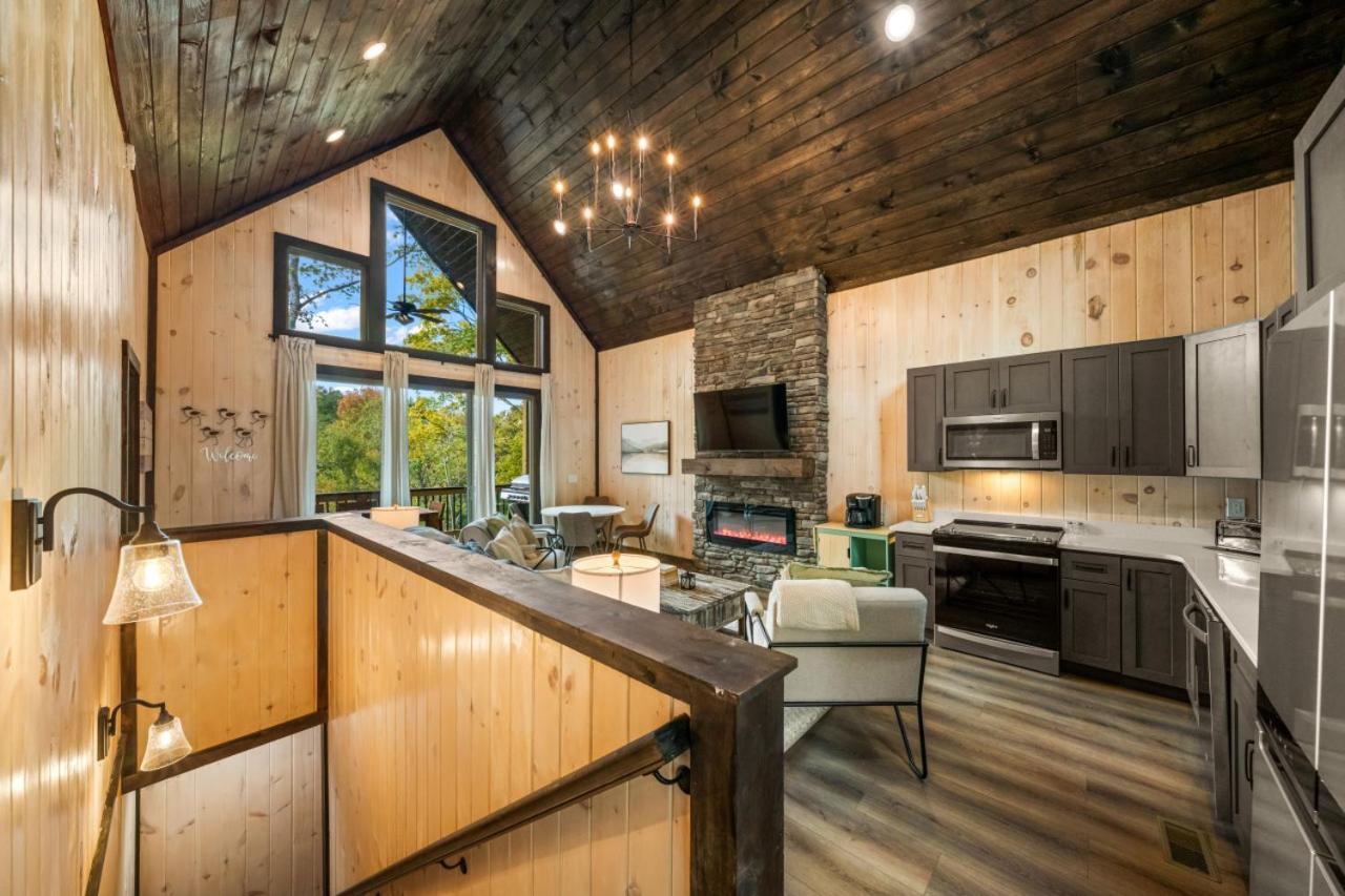 Cozy Cove Retreat W Lake View Hot Tub Firepit Dandridge Buitenkant foto