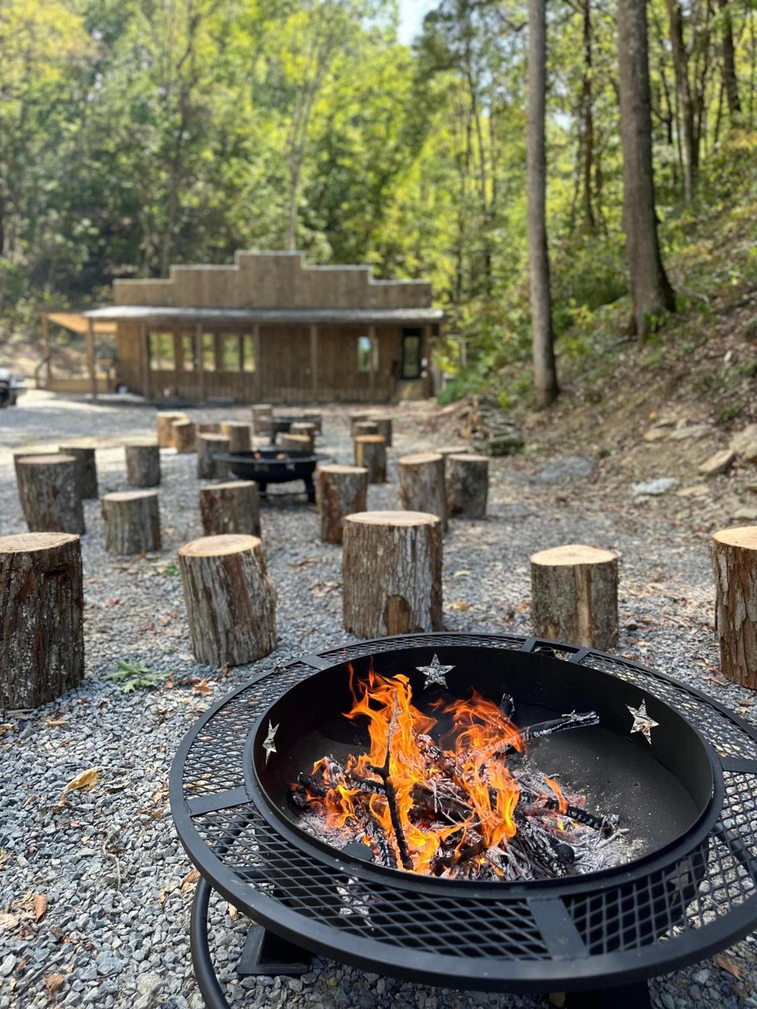 Cozy Cove Retreat W Lake View Hot Tub Firepit Dandridge Buitenkant foto